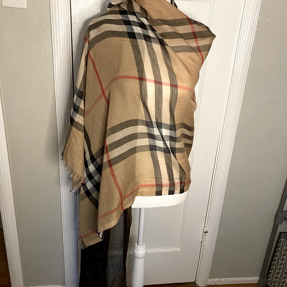 Burberry scarf